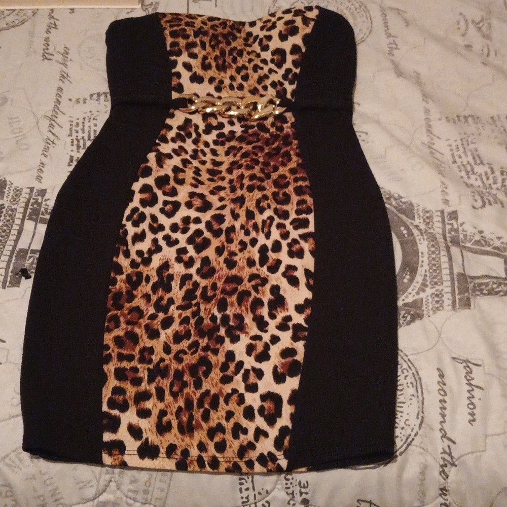 Cute strapless dress